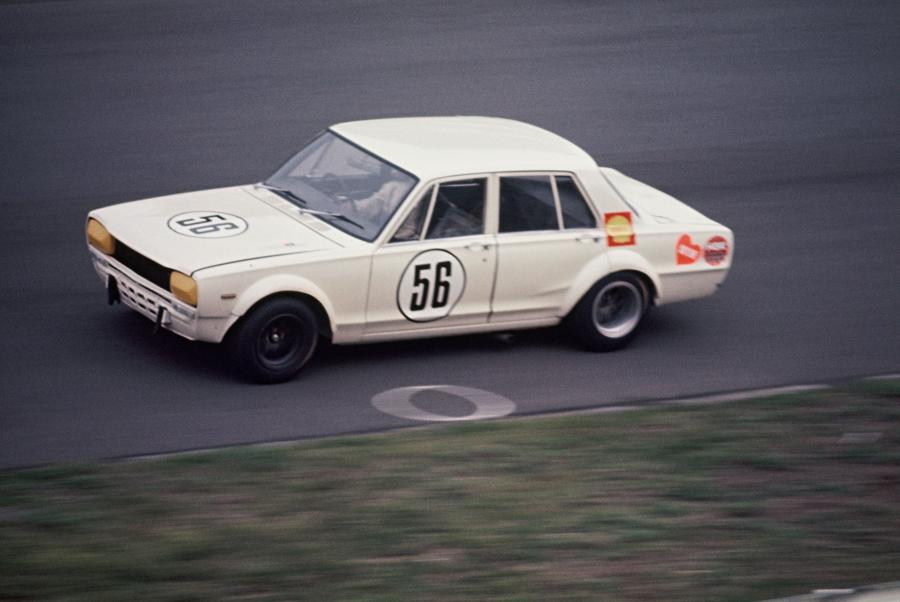  Nissan Skyline 2000 GT-R Sedan Racing 1971 года  (фото 5 из 6)
